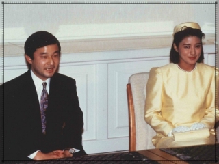 天皇陛下と雅子様の婚約会見画像